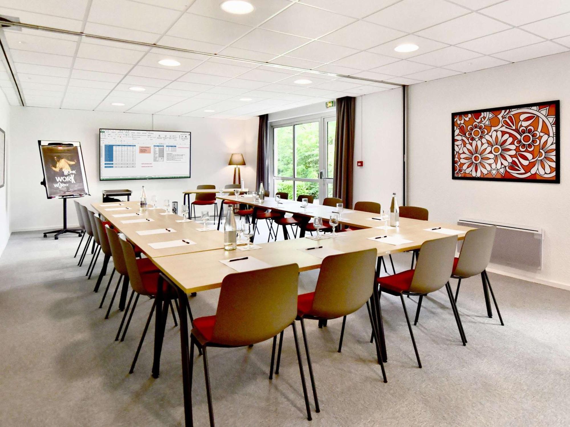 Ibis Quimper Hotel Exterior photo