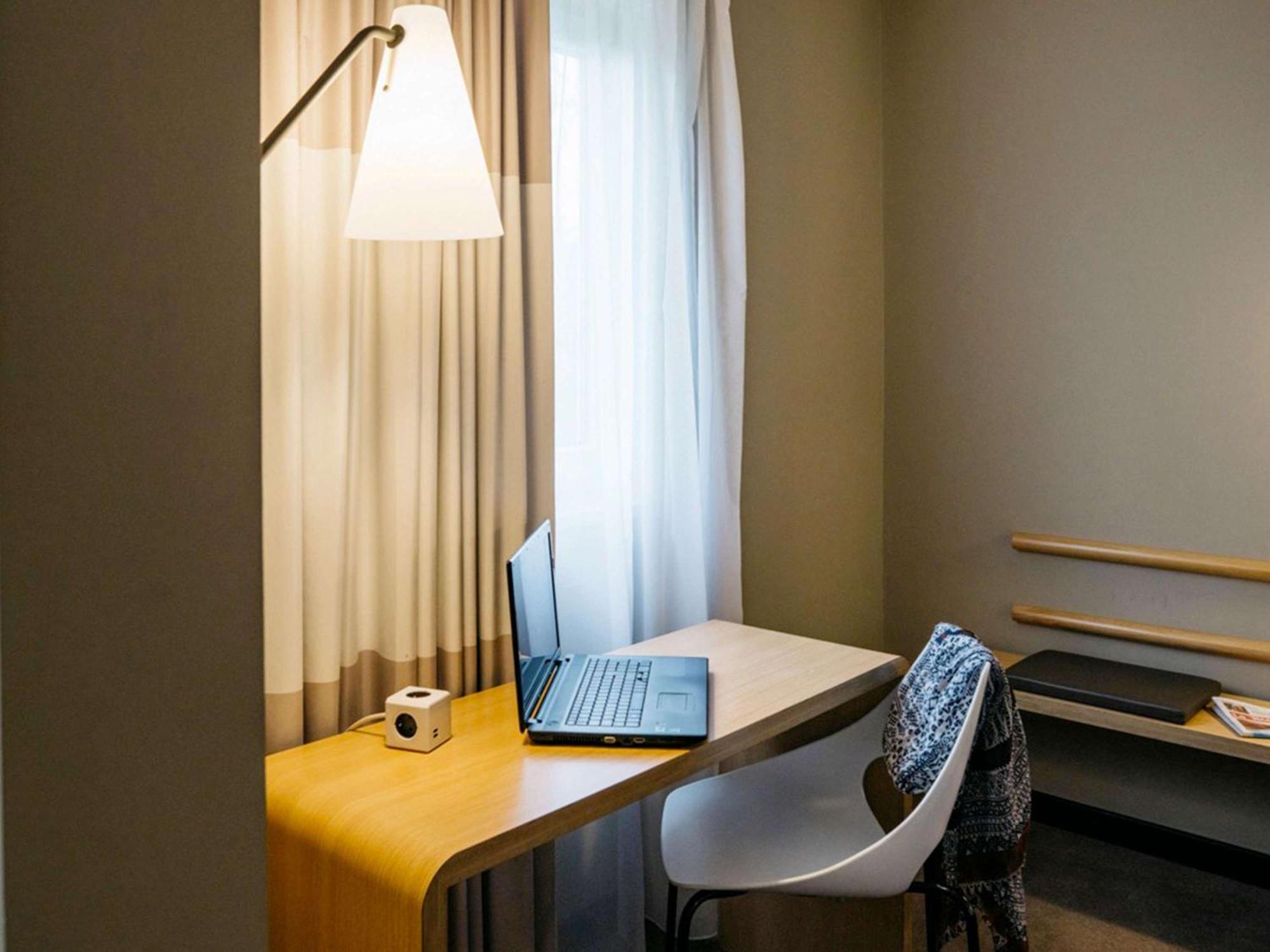 Ibis Quimper Hotel Exterior photo
