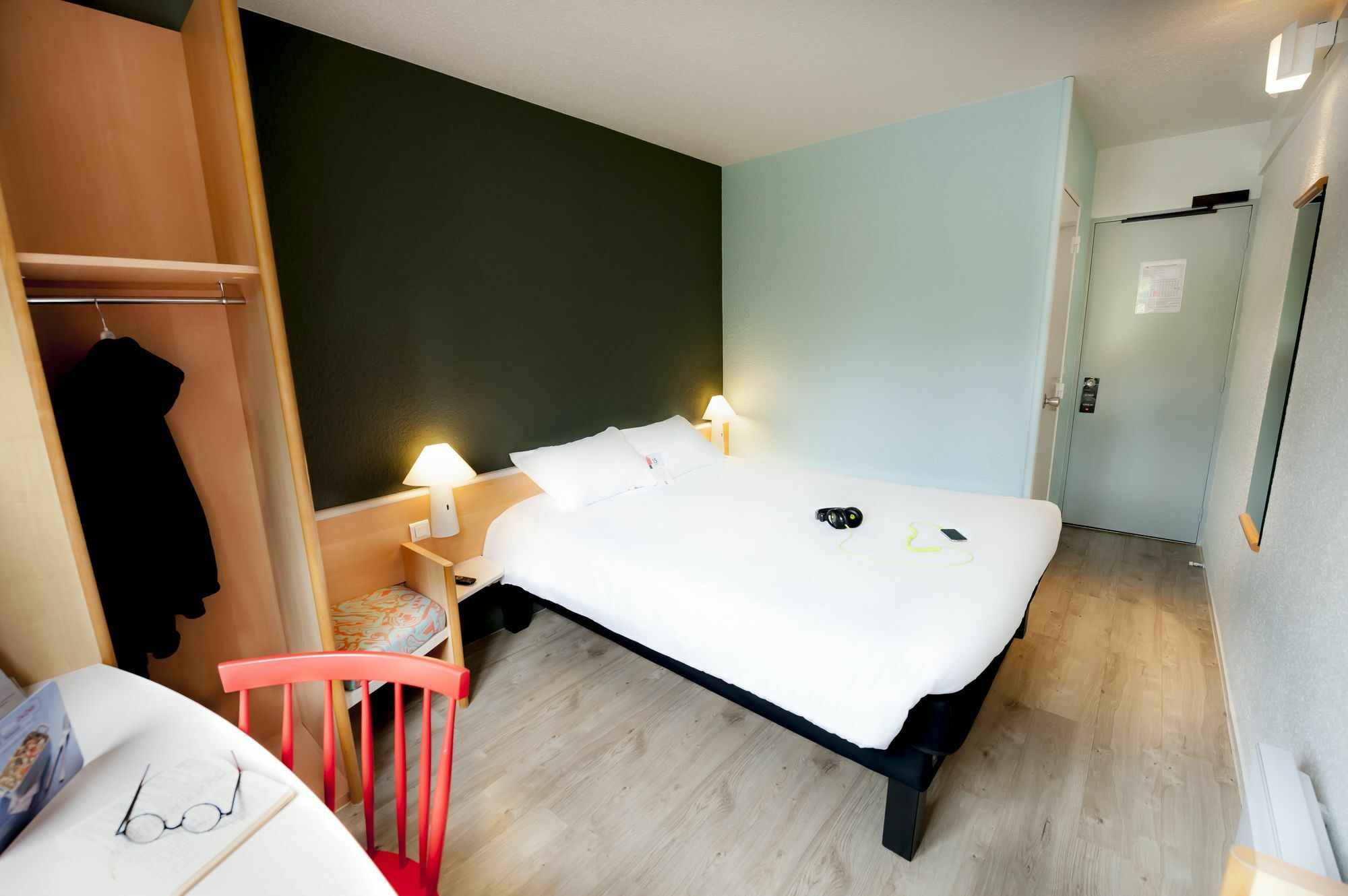Ibis Quimper Hotel Exterior photo